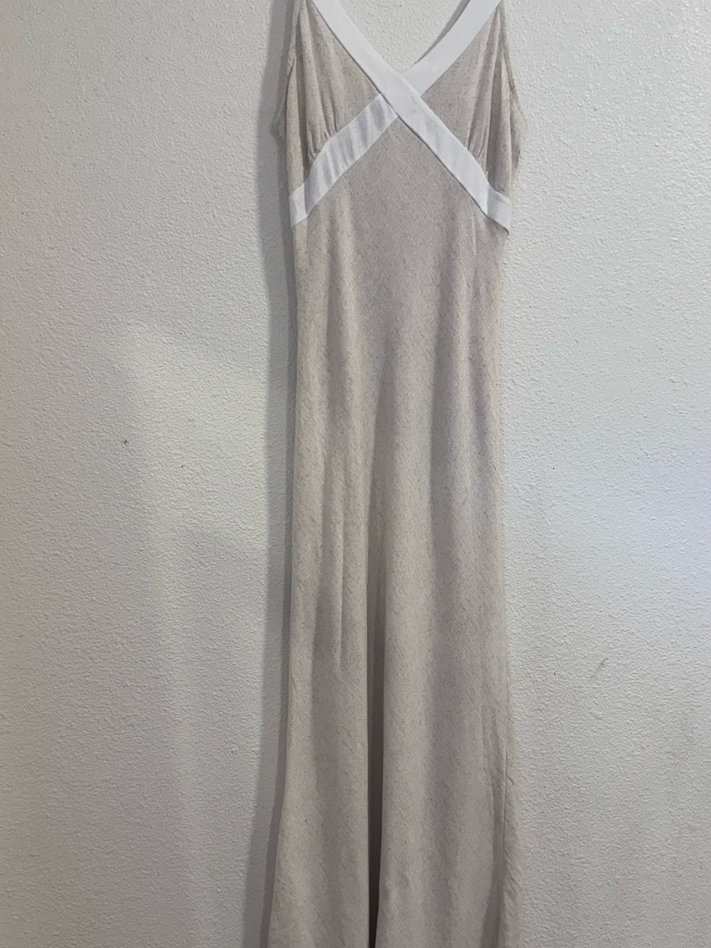 Monteau Los Angeles Beige Dress with White Lining